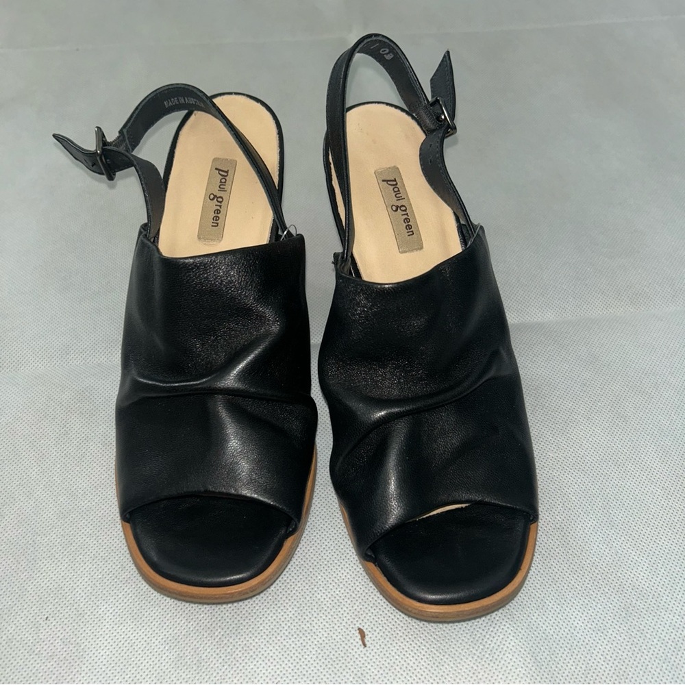 Paul Green black leather block heel peep toe slingback shoe NWOB size 4
